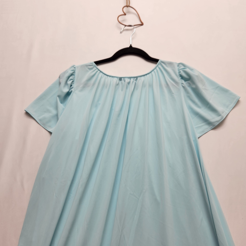 ⭐ Collette Miss Elaine Silky Embroidered Nightgown – Large | Classic Sleepwear - Picture 4 of 9